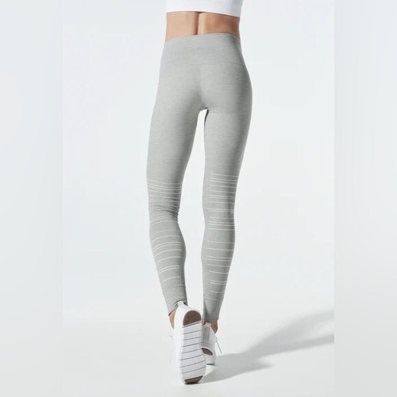 Blanqi SupportSport Maternity Hipster Cuffed Leggings in Dove Gray S NWT - Picture 2 of 11